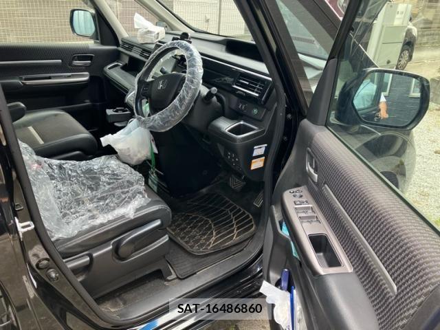 Honda STEP WGN 2016-12 8102082-15