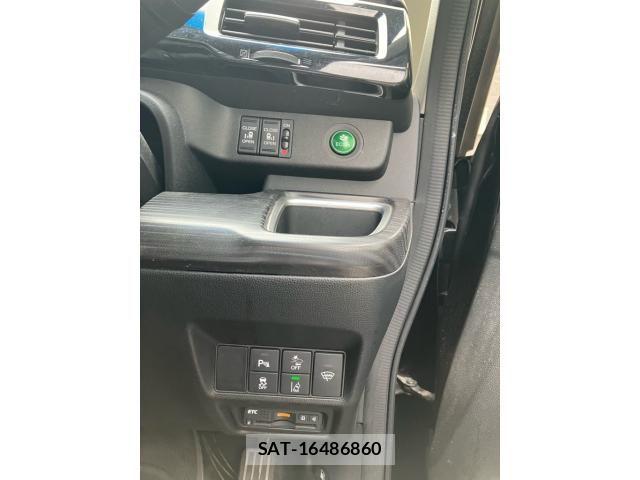 Honda STEP WGN 2016-12 8102082-20