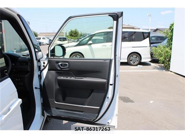 Honda STEP WGN 2025-10 8132518-21