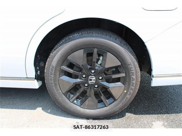 Honda STEP WGN 2025-10 8132518-27