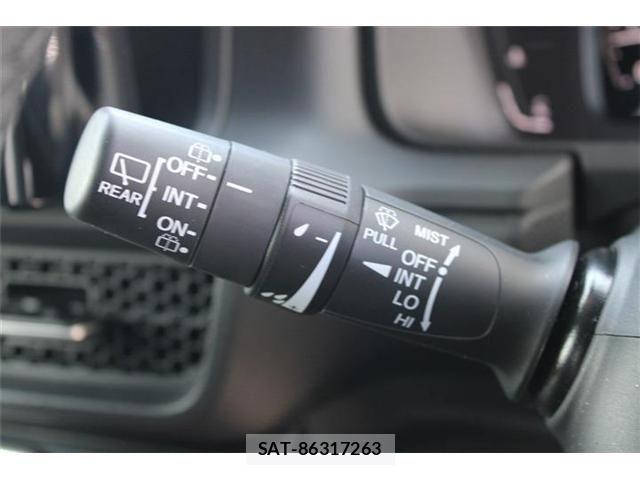 Honda STEP WGN 2025-10 8132518-7