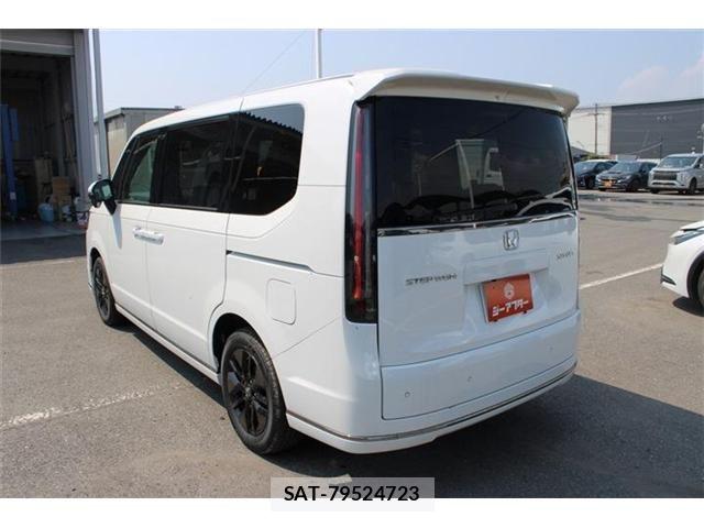 Honda STEP WGN 2025-10 8159285-9