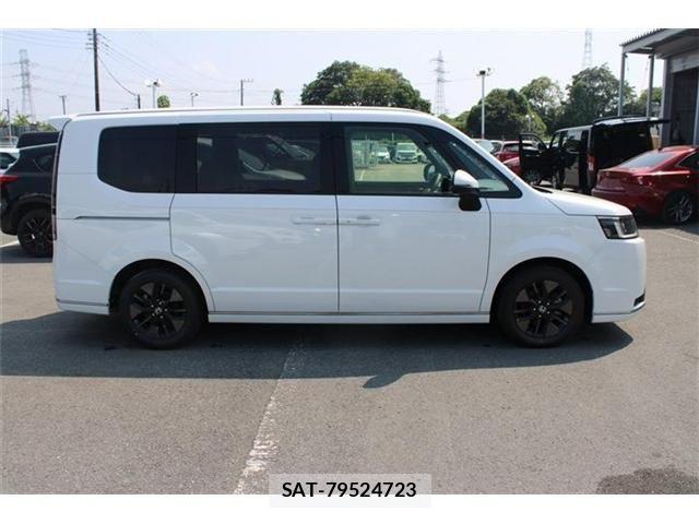 Honda STEP WGN 2025-10 8159285-12