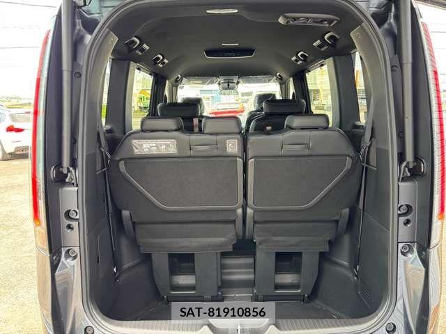 Honda STEP WGN 2026-07 8210441-7