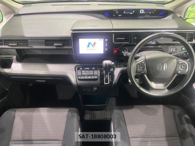 Honda STEP WGN 2015-09 8246822-1