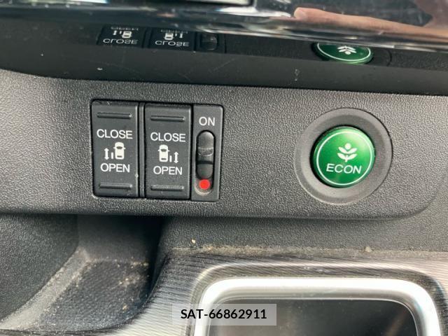 Honda STEP WGN 2018-05 8317384-22
