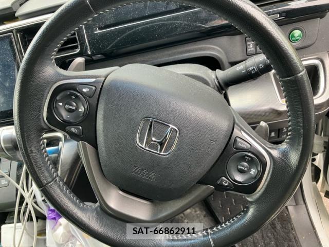 Honda STEP WGN 2018-05 8317384-24