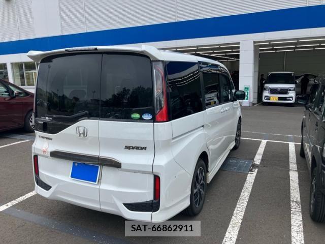 Honda STEP WGN 2018-05 8317384-4