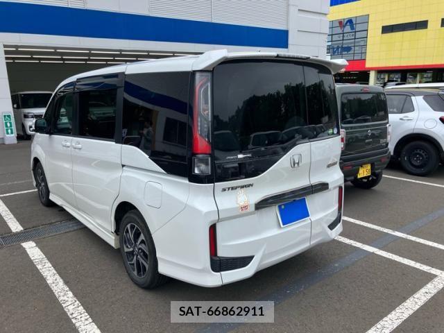 Honda STEP WGN 2018-05 8317384-6