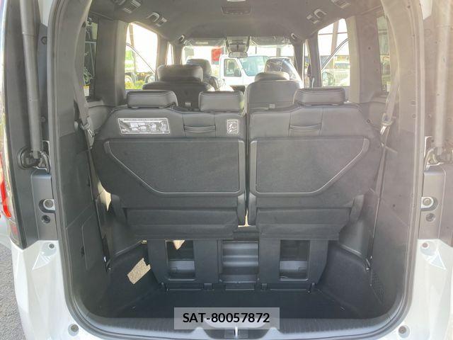 Honda STEP WGN 2026-06 8317382-10