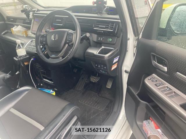 Honda STEP WGN 2020-03 8317381-8