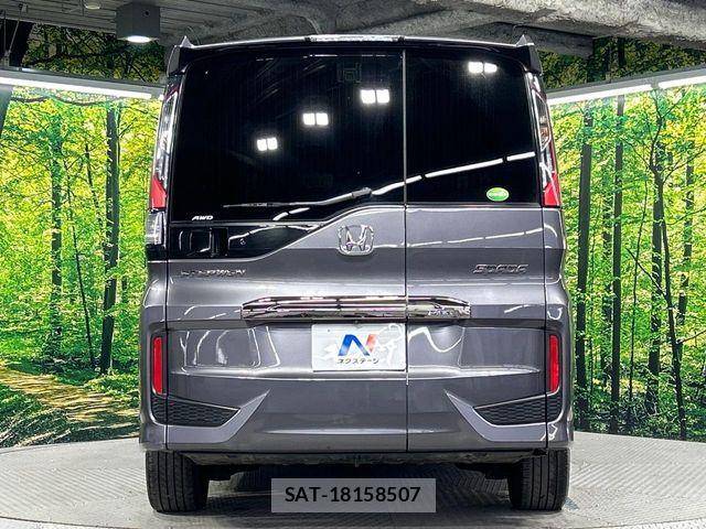 Honda STEP WGN 2017-10 8338028-17