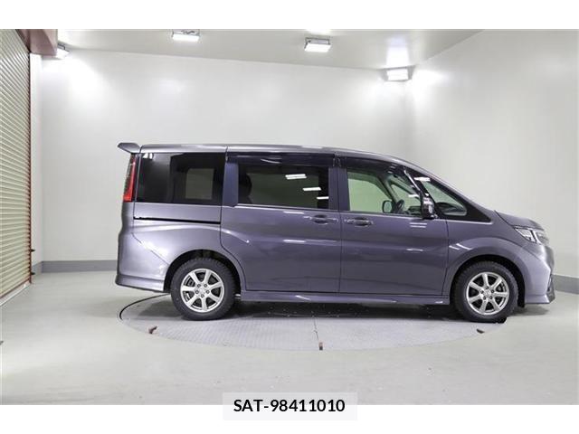 Honda STEP WGN 2019-01 8355670-7