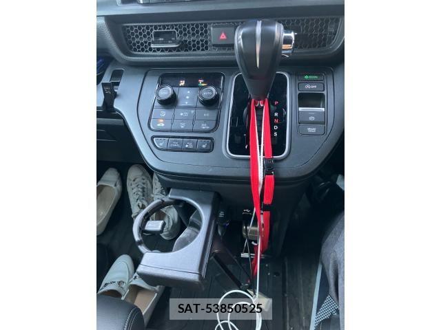 Honda STEP WGN 2023-08 8369031-18