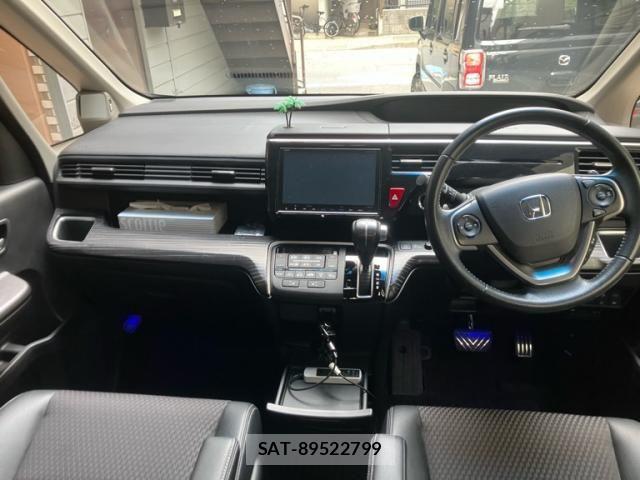 Honda STEP WGN 2016-08 8415160-8