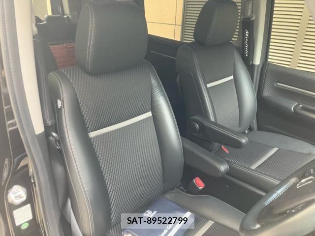 Honda STEP WGN 2016-08 8415160-12