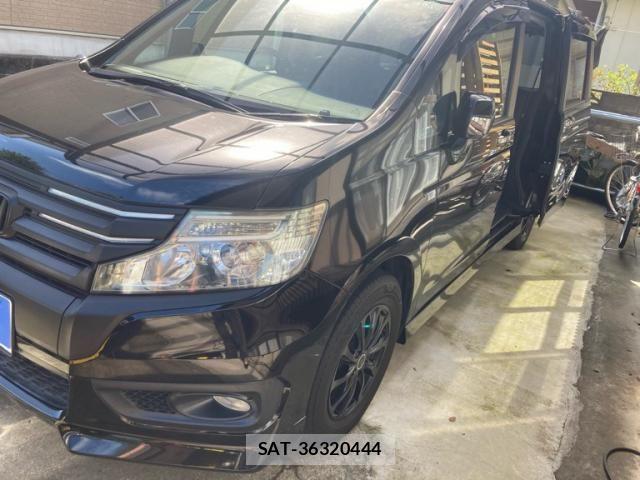 Honda STEP WGN 2013-05 8415161-3