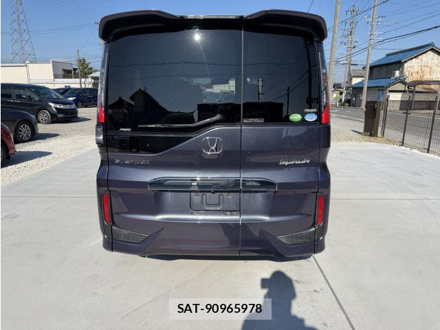 Honda STEP WGN 2017-03 8458528-9