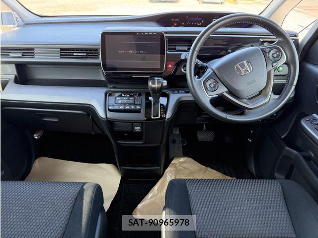 Honda STEP WGN 2017-03 8458528-10