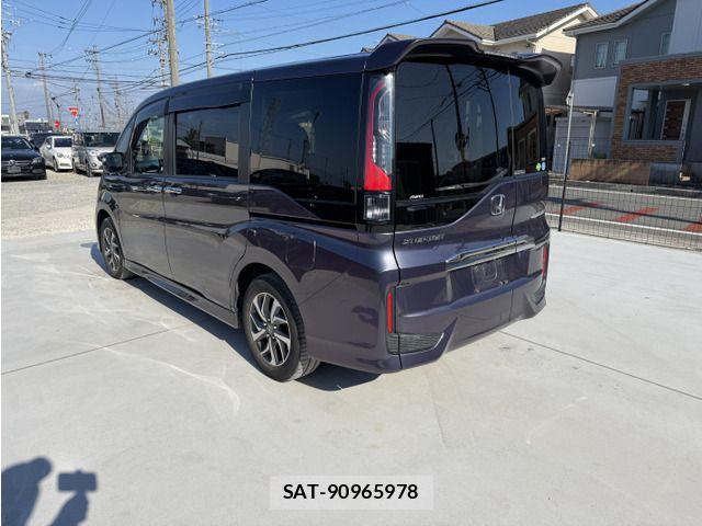 Honda STEP WGN 2017-03 8458528-8