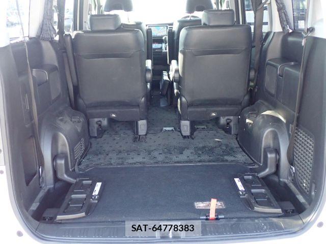 Honda STEP WGN 2013-08 8563664-24