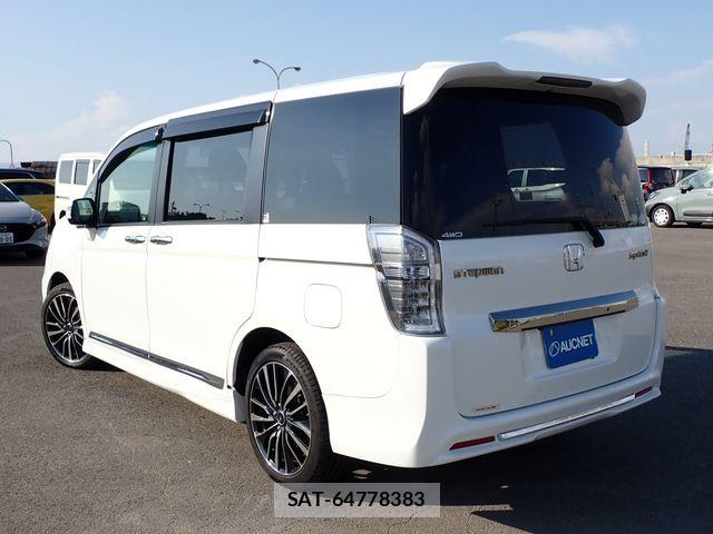 Honda STEP WGN 2013-08 8563664-2