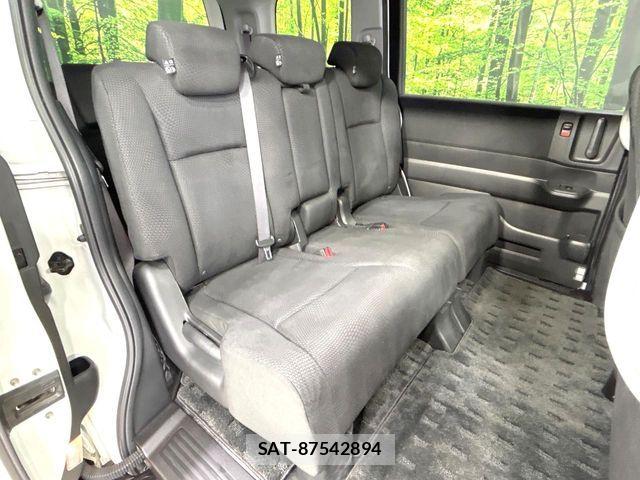 Honda STEP WGN 2013-09 8563668-9