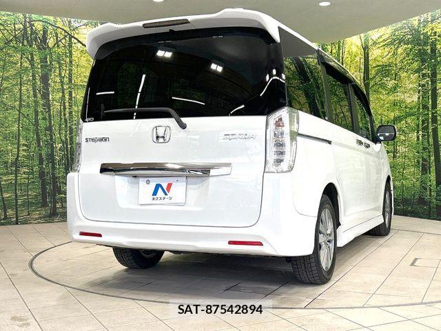 Honda STEP WGN 2013-09 8563668-17