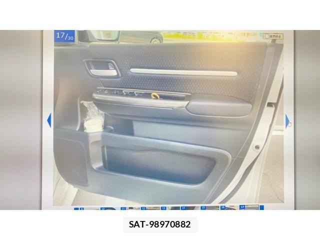 Honda STEP WGN 2021-10 8563667-15