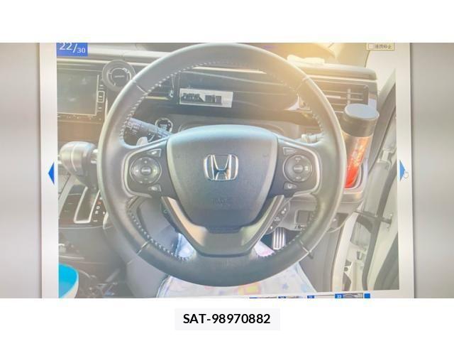 Honda STEP WGN 2021-10 8563667-21