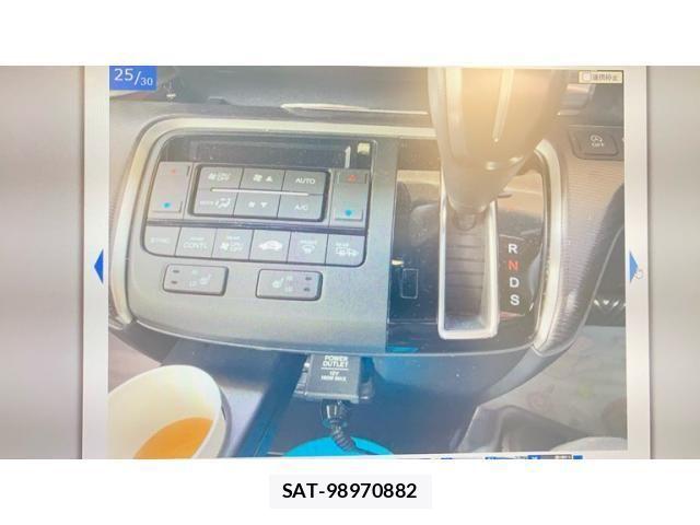 Honda STEP WGN 2021-10 8563667-24