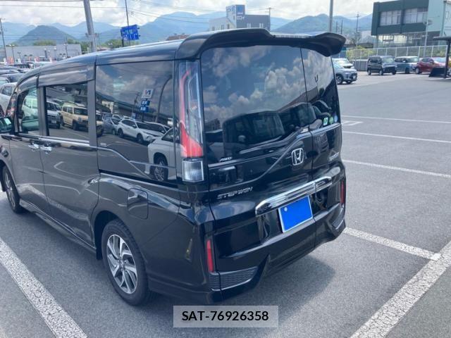 Honda STEP WGN 2015-10 8563666-16