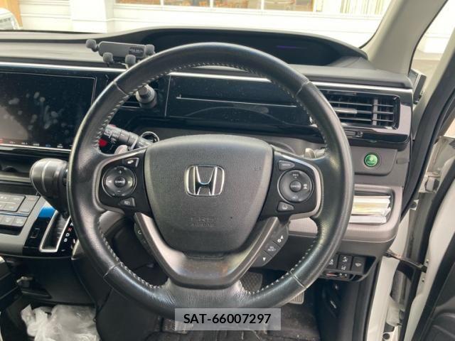 Honda STEP WGN 2019-06 8661789-18
