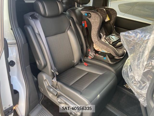 Honda STEP WGN 2023-07 8661788-14