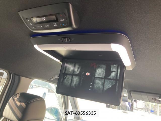 Honda STEP WGN 2023-07 8661788-18