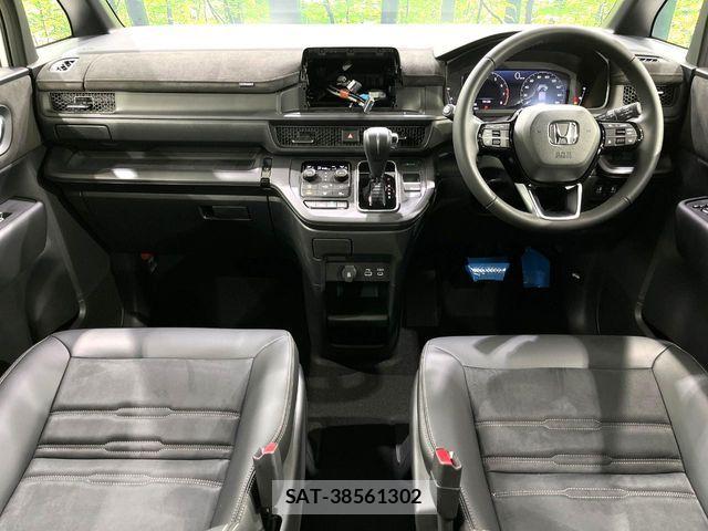 Honda STEP WGN 2026-07 8661786-1