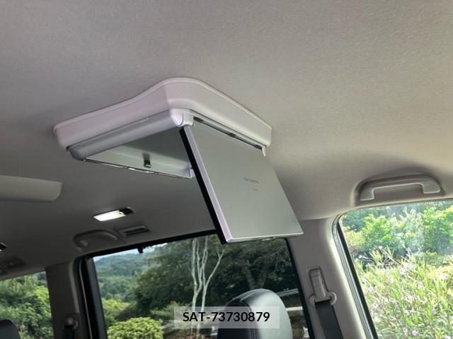 Honda STEP WGN 2019-04 8831821-15
