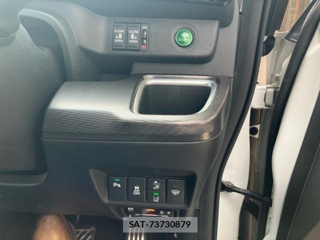 Honda STEP WGN 2019-04 8831821-16