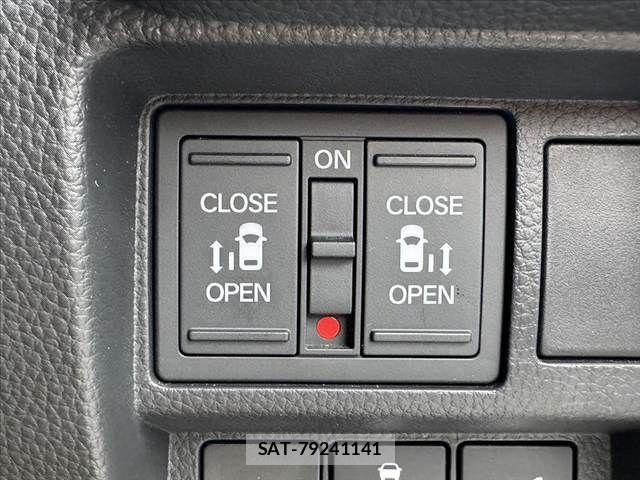 Honda STEP WGN 2022-07 8831822-4