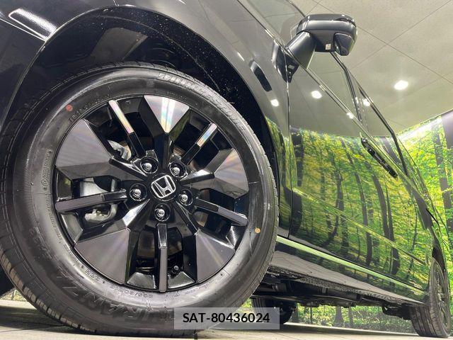 Honda STEP WGN 2026-07 8882367-13