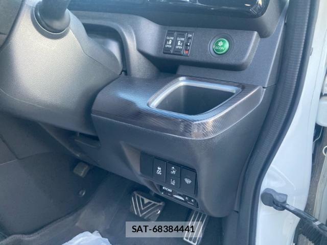 Honda STEP WGN 2020-01 8882370-20