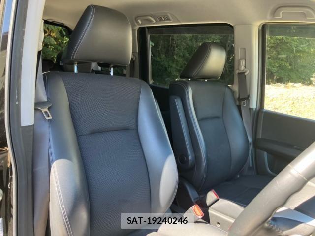 Honda STEP WGN 2013-09 8882374-13