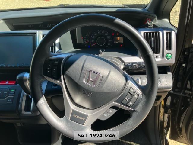 Honda STEP WGN 2013-09 8882374-15