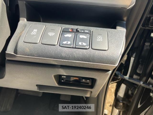 Honda STEP WGN 2013-09 8882374-16