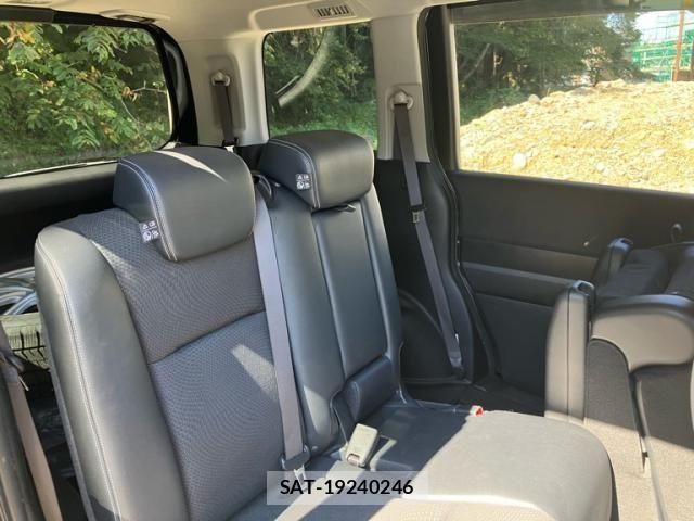 Honda STEP WGN 2013-09 8882374-19