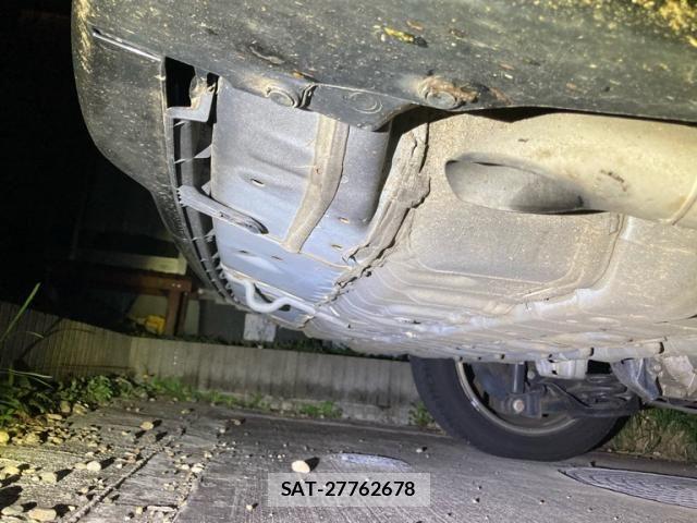 Honda STEP WGN 2021-03 8882369-13