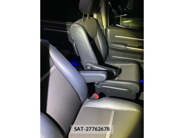 Honda STEP WGN 2021-03 8882369-23