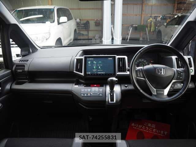 Honda STEP WGN 2014-07 8884408-1