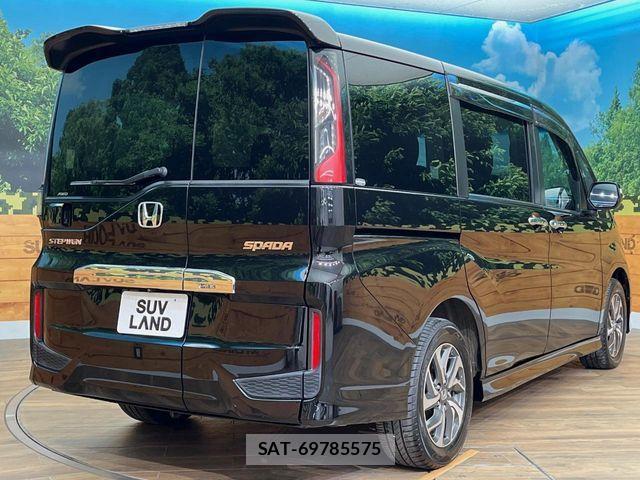 Honda STEP WGN 2017-09 8884407-17