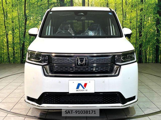 Honda STEP WGN 2026-05 8884406-14